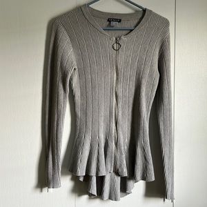 Venus tops (6)